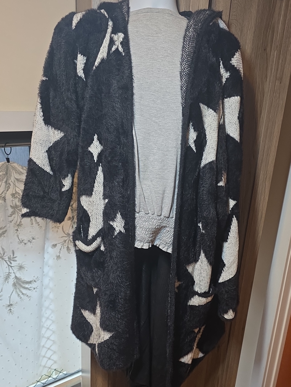 Torrid Plus Black & White Hooded Star Cardigan - Picture 3 of 12